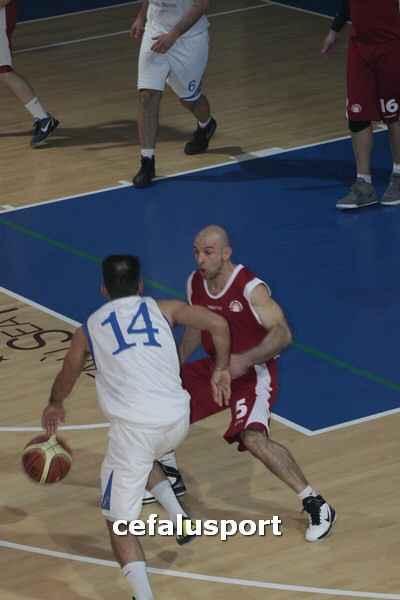120304 sport 379_tn.jpg